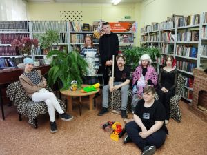 Игра «Загляните в семейный альбом»