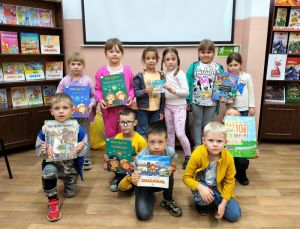Беседа о профессиях «Что делают дяди и тёти на своей работе?»