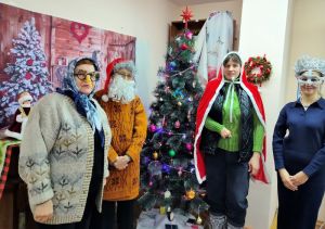 Час весёлых затей «В лесу родилась ёлочка»