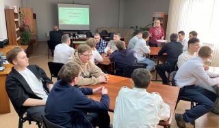 Интеллектуальный турнир «Умнее всех» Интеллектуальный турнир «Умнее всех»