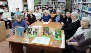 Музыкальная гостиная «Песни нашей молодости» Музыкальная гостиная «Песни нашей молодости»