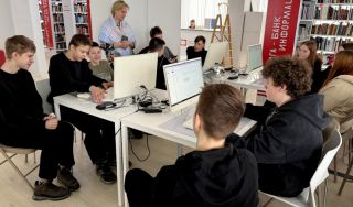 ИИ-студия «Дизайн без границ» ИИ-студия «Дизайн без границ»