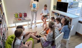 Громкие чтений «Сказки на подушках: читаем сказки народов мира»