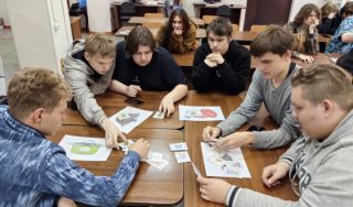 Игра «Семья – это…»