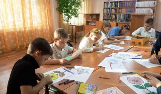 Сказочный экран «Аленький цветочек»